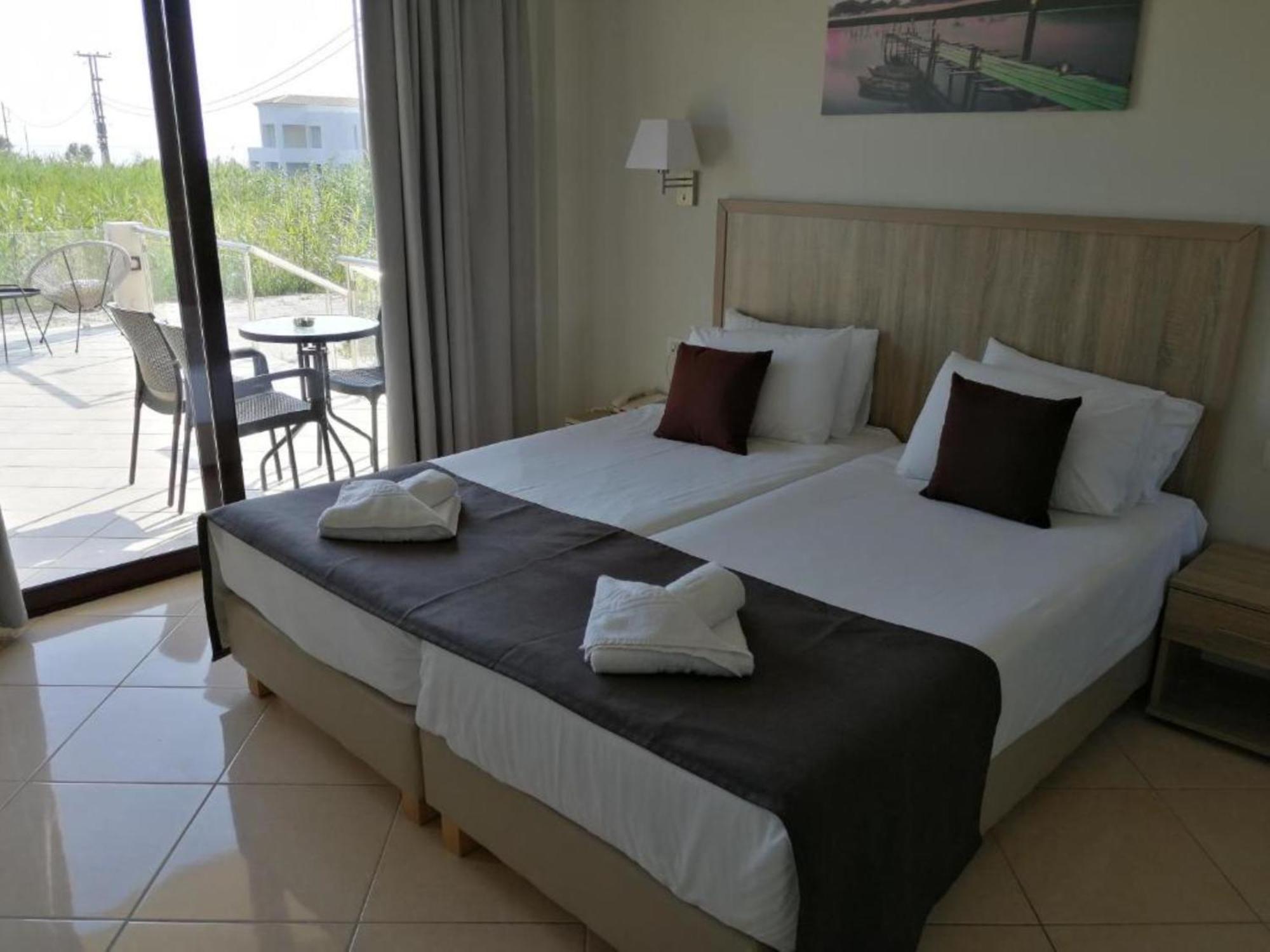 Carisa Suites And Apartments Maleme Extérieur photo