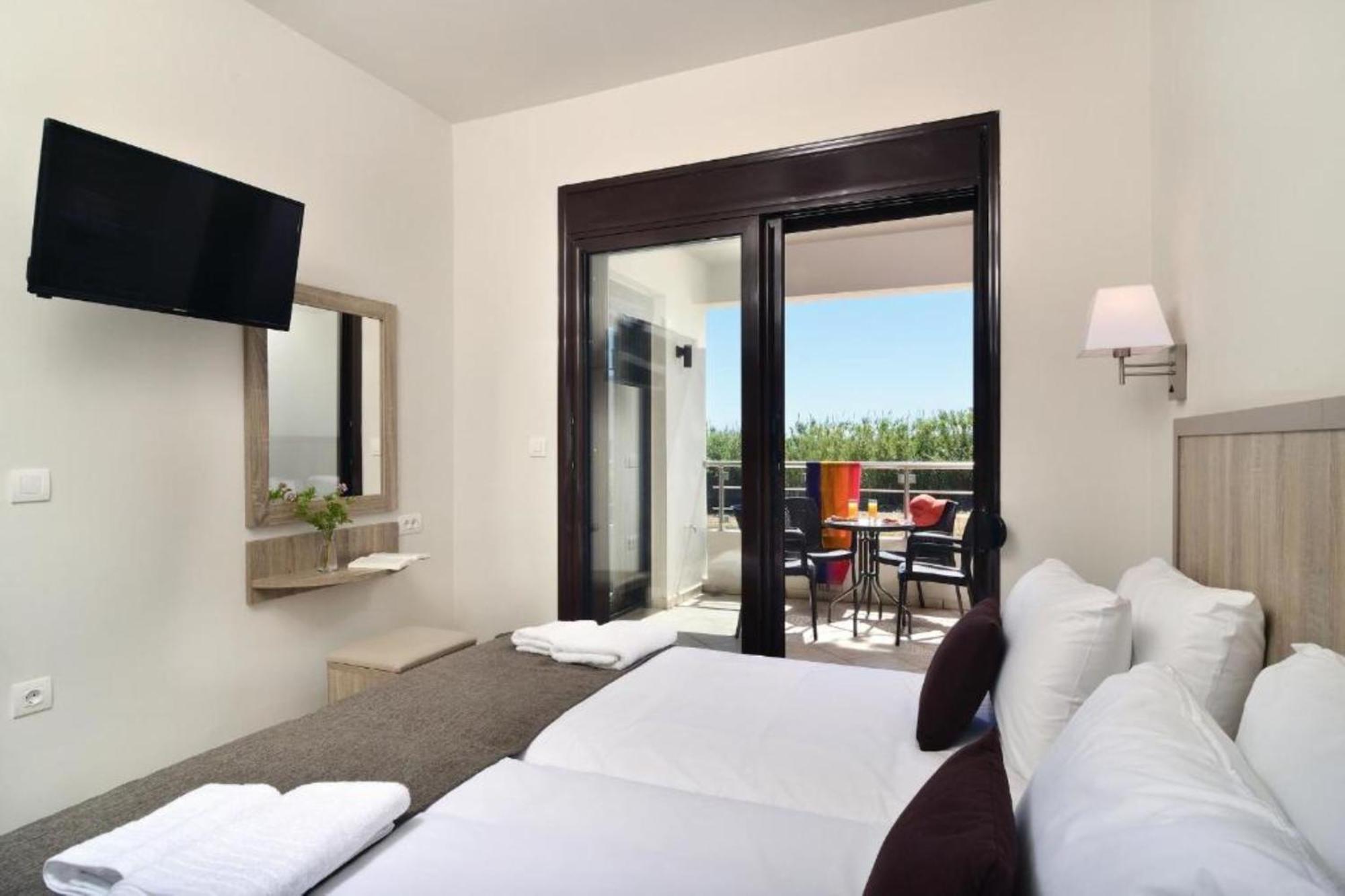 Carisa Suites And Apartments Maleme Extérieur photo