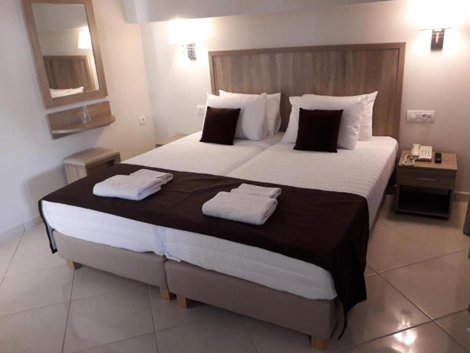 Carisa Suites And Apartments Maleme Extérieur photo