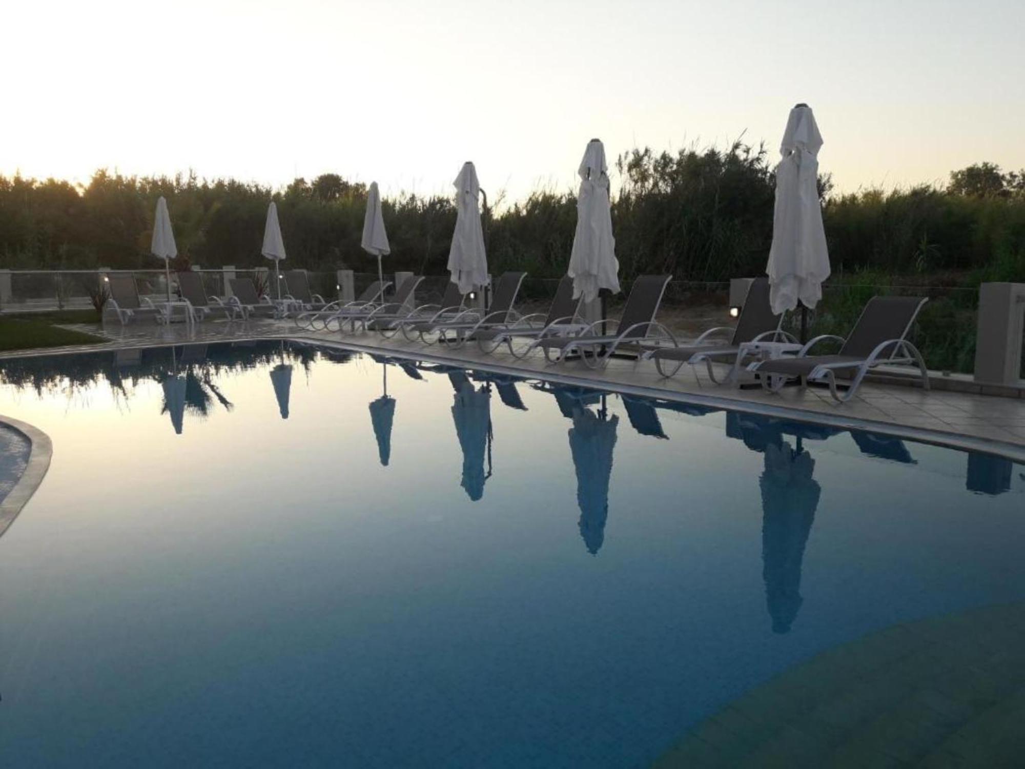 Carisa Suites And Apartments Maleme Extérieur photo